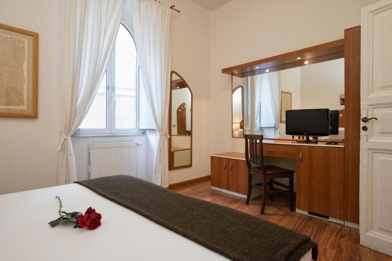 Navona Tower Apartments โรม ภายนอก รูปภาพ